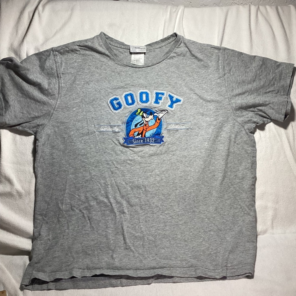 Walt Disney World Goofy Embroidered Graphic T-Shirt Mens XL Gray Short Sleeve
